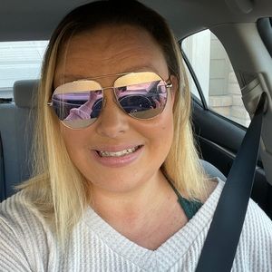 Meet your Posher, Sara